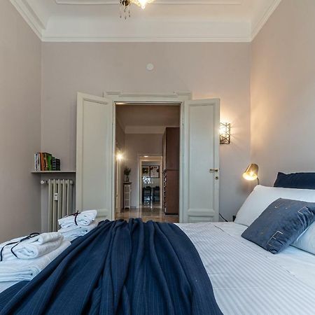 Joivy Sophisticated 3-Bed Flat With Desk Apartment Milan Luaran gambar