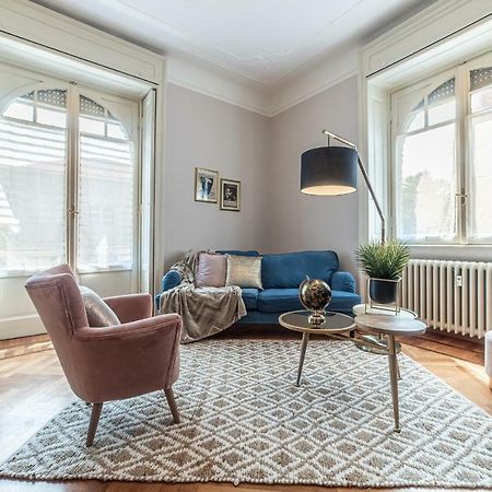 Joivy Sophisticated 3-Bed Flat With Desk Apartment Milan Luaran gambar