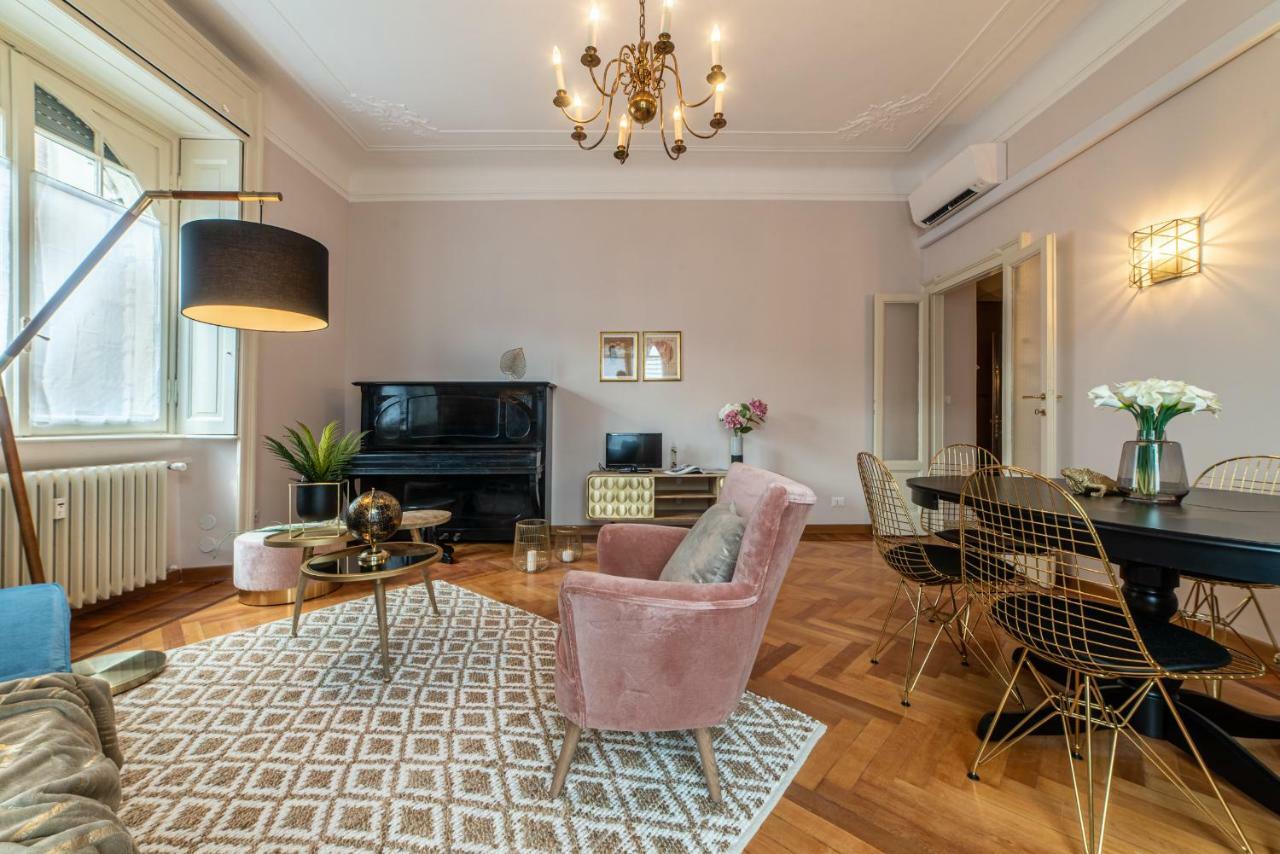Joivy Sophisticated 3-Bed Flat With Desk Apartment Milan Luaran gambar