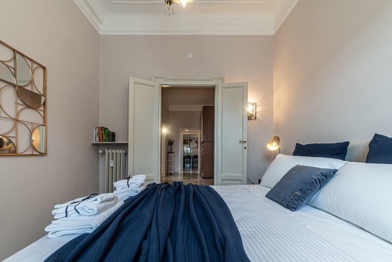Joivy Sophisticated 3-Bed Flat With Desk Apartment Milan Luaran gambar