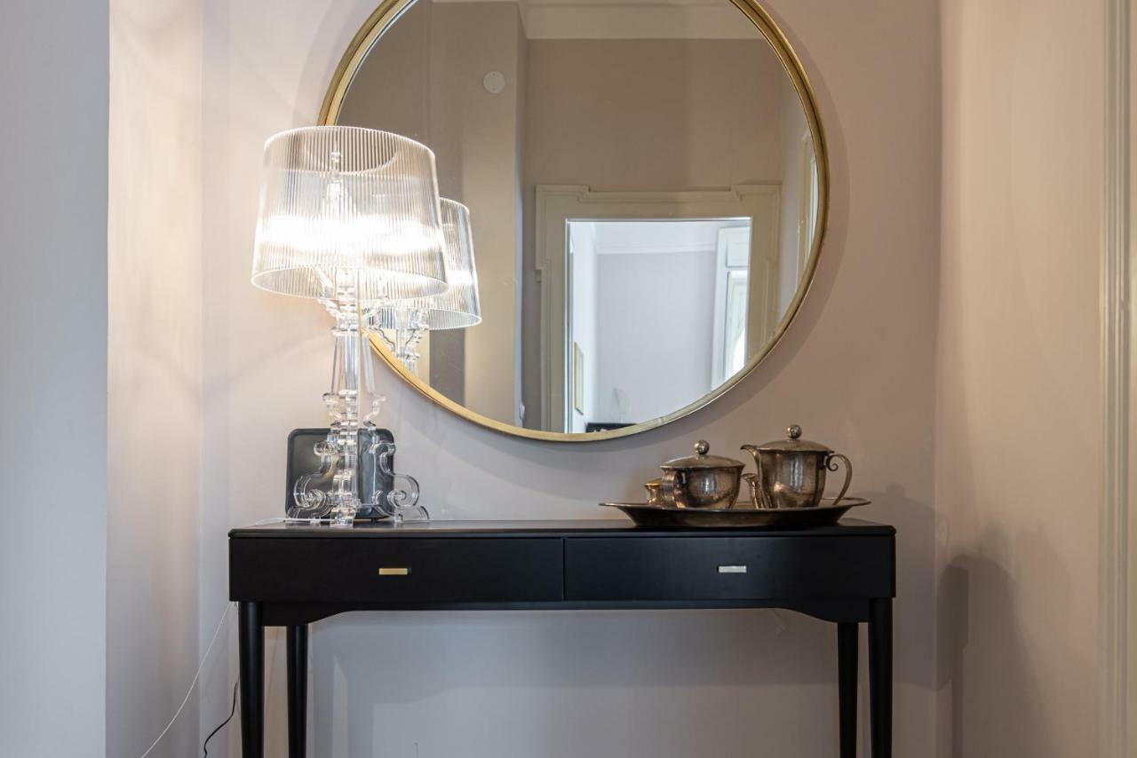 Joivy Sophisticated 3-Bed Flat With Desk Apartment Milan Luaran gambar