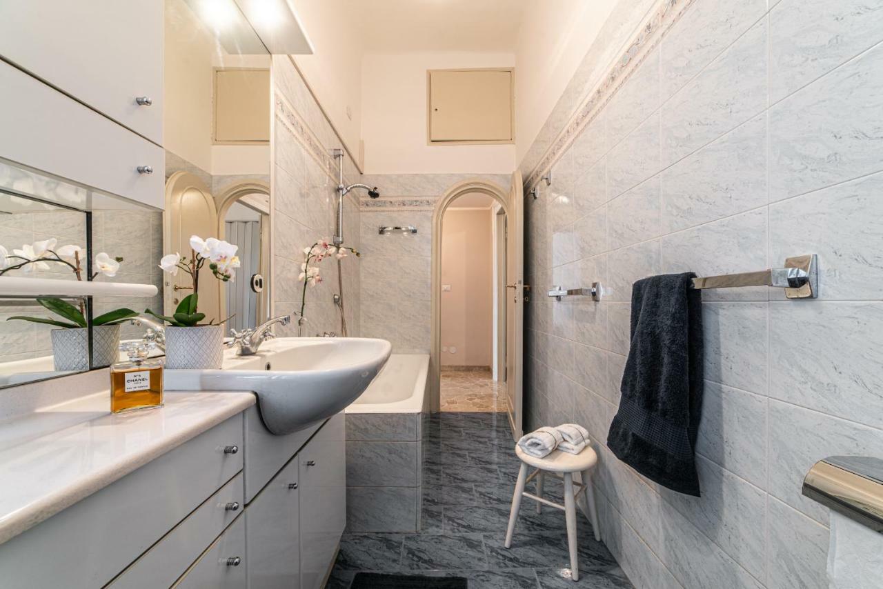 Joivy Sophisticated 3-Bed Flat With Desk Apartment Milan Luaran gambar