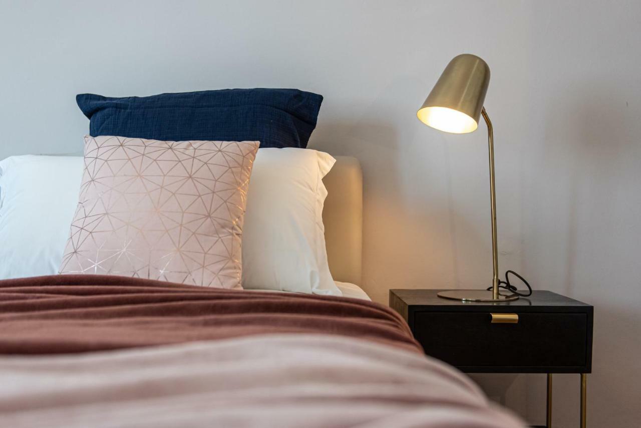 Joivy Sophisticated 3-Bed Flat With Desk Apartment Milan Luaran gambar