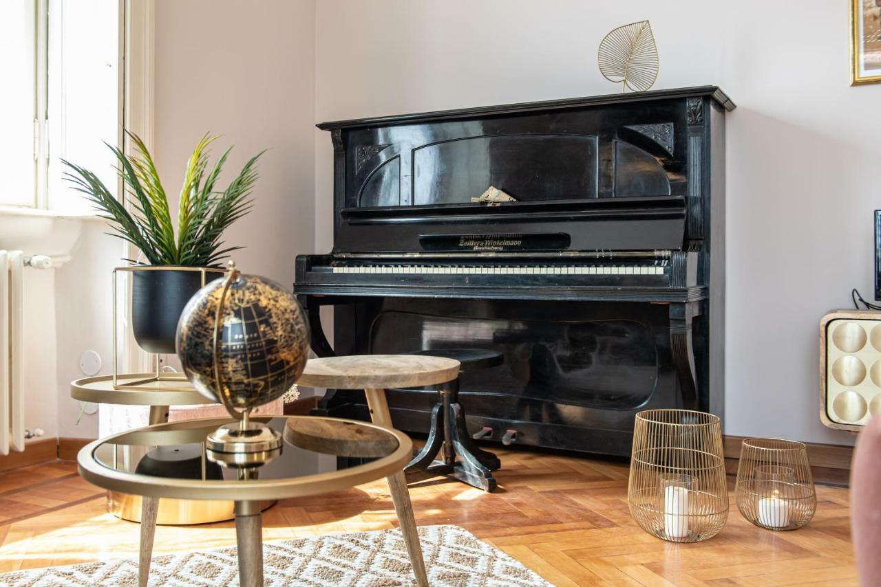 Joivy Sophisticated 3-Bed Flat With Desk Apartment Milan Luaran gambar