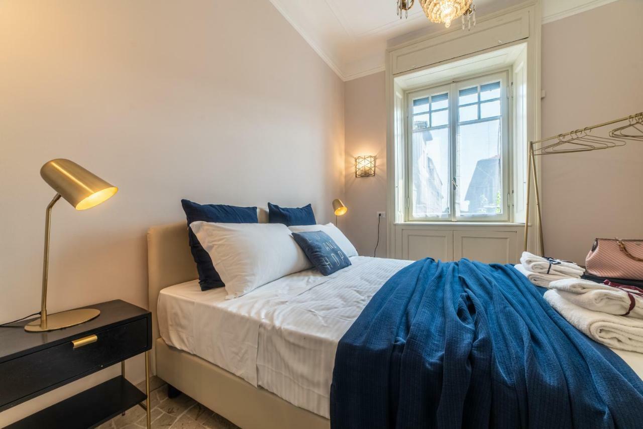 Joivy Sophisticated 3-Bed Flat With Desk Apartment Milan Luaran gambar
