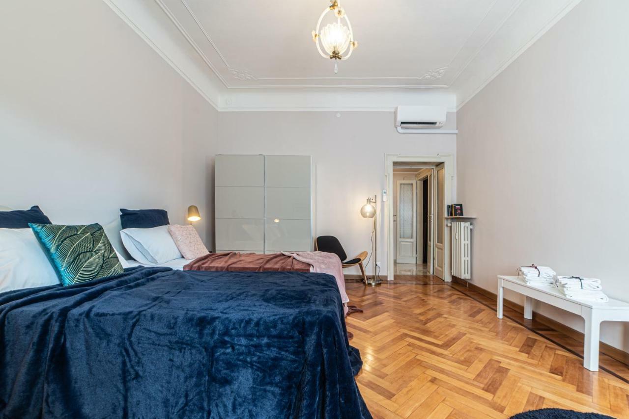 Joivy Sophisticated 3-Bed Flat With Desk Apartment Milan Luaran gambar